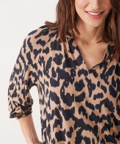 Part Two Milea T-shirt Dark Navy Ikat Leo Print