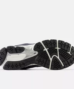 New balance 2002 Eclipse With Raincloud And Graphite