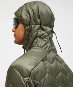 Peak Performance Elevate Liner Hood Men Pine Needle