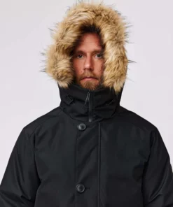 Makia Helsinki Parka Black
