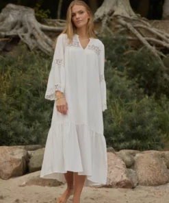 Rue de Femme Jessamine Dress Off White