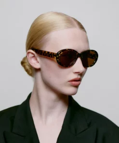 A.Kjaerbede Anma Black/Yellow Tortoise