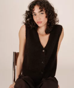 Grace & Mila Santa Knit Vest Chocolate