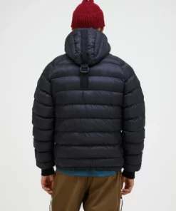 Peak Performance Tomic Insulated Hood Jacket Men Black