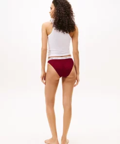 Tommy Hilfiger 3-Pack Essential Logo Waistband Briefs Gift Box